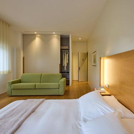 Hotel Emilia Анкона Экстерьер фото