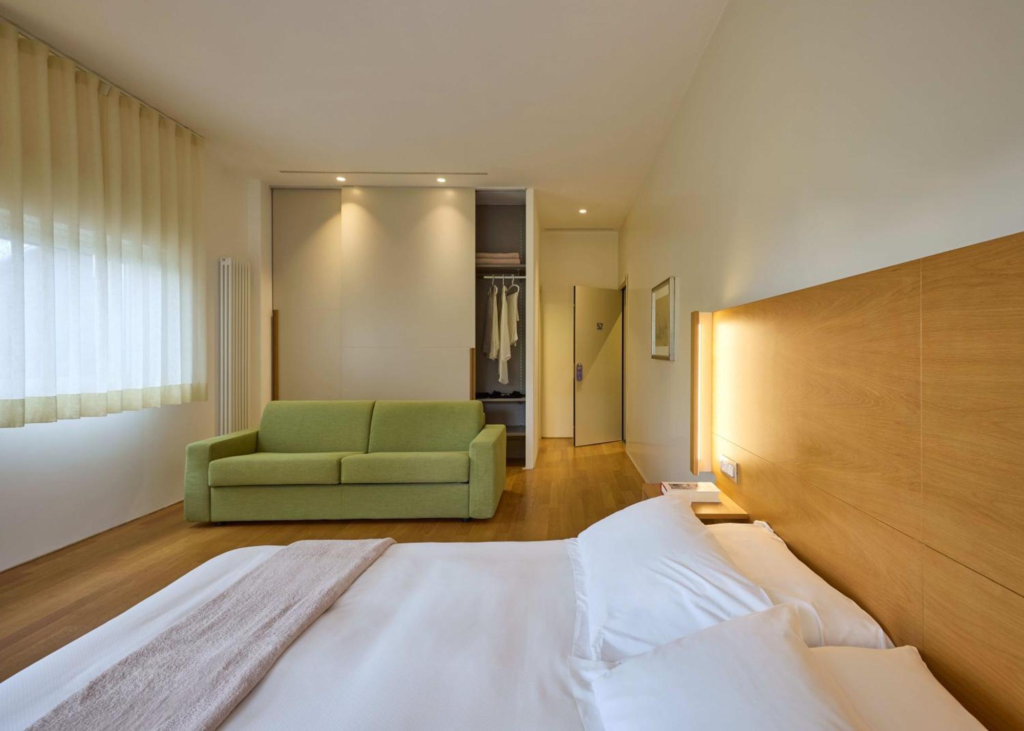 Hotel Emilia Анкона Экстерьер фото